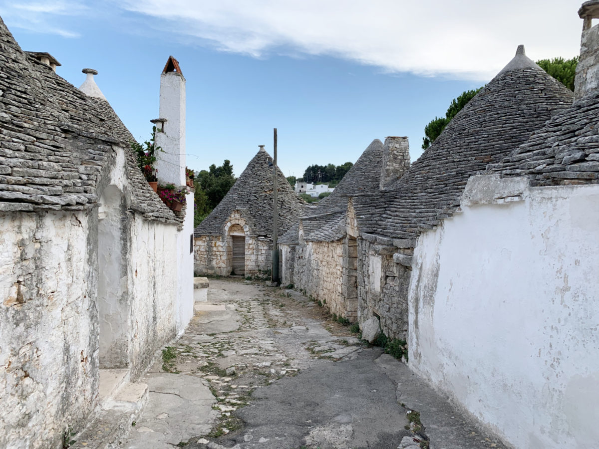 Starejši in manj razvit del mesta da občutek preteklosti.