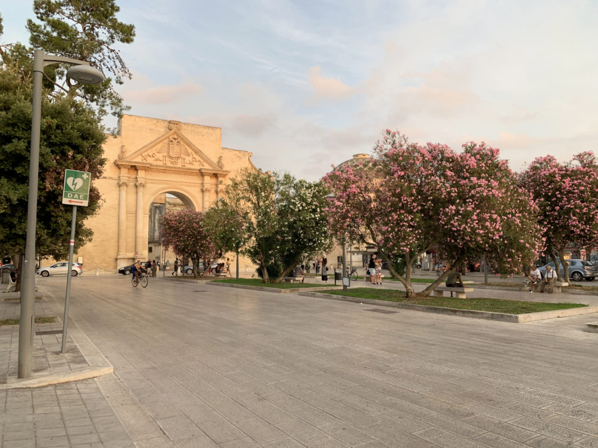 Porta Napoli, ena izmed vrat starega mestnega jedra Lecceja.